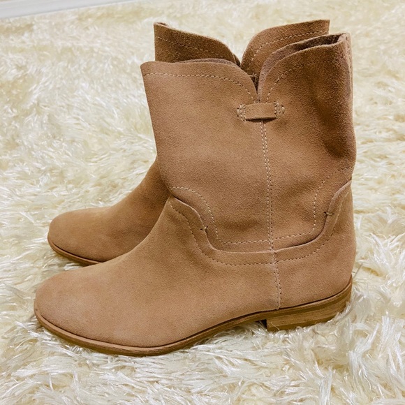 NWOT!SPLENDID Suede Fine Leather Upper Cream Boots - Picture 2 of 6